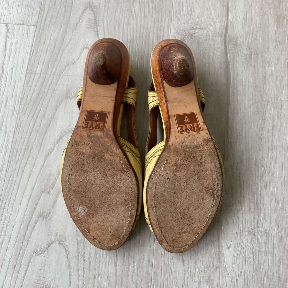 FRYE Vintage Leather Peep-toe Sandal Heels in yellow and wood - Picture 4 of 7